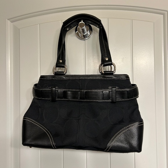 Coach Satchel E-060-10262 - Picture 2 of 5